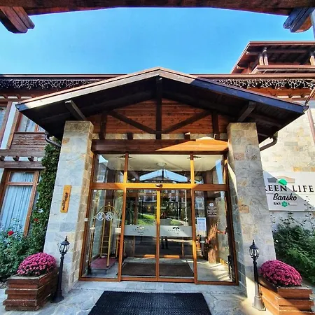 Lovely With Mountain View & Apartman